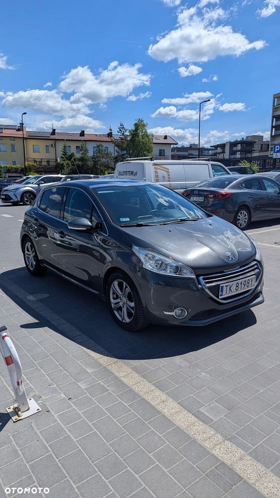 Peugeot 208 1.2 PureTech Allure - 2