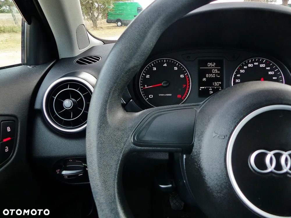 Audi A1 3-drzwiowe 1.2 TFSI Attraction - 33