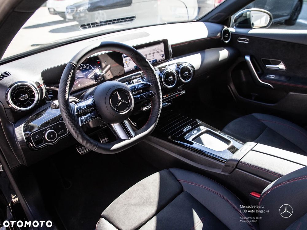 Mercedes-Benz Klasa A 250 e PHEV AMG Line 8G-DCT - 7