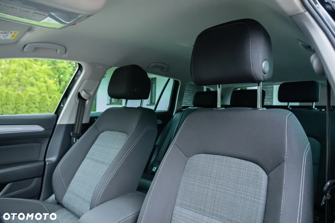 Volkswagen Passat Variant 2.0 TDI SCR DSG - 24