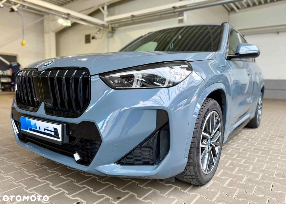 BMW X1 xDrive25e M Sportpaket - 3