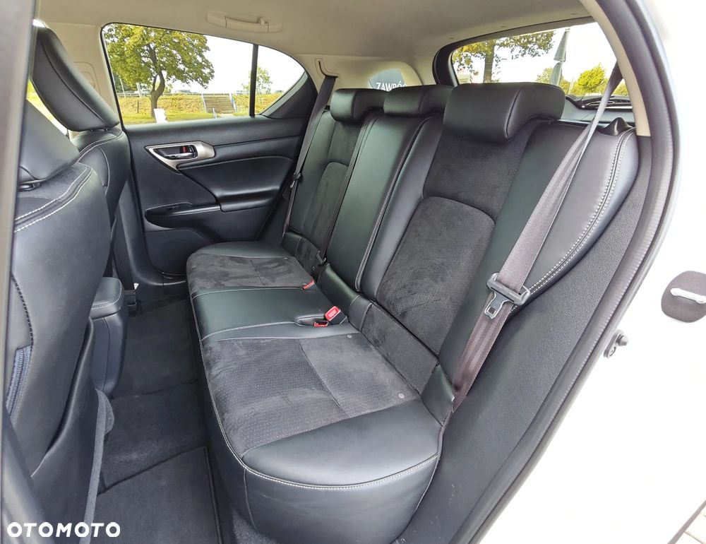 Lexus CT 200h Elegance - 12