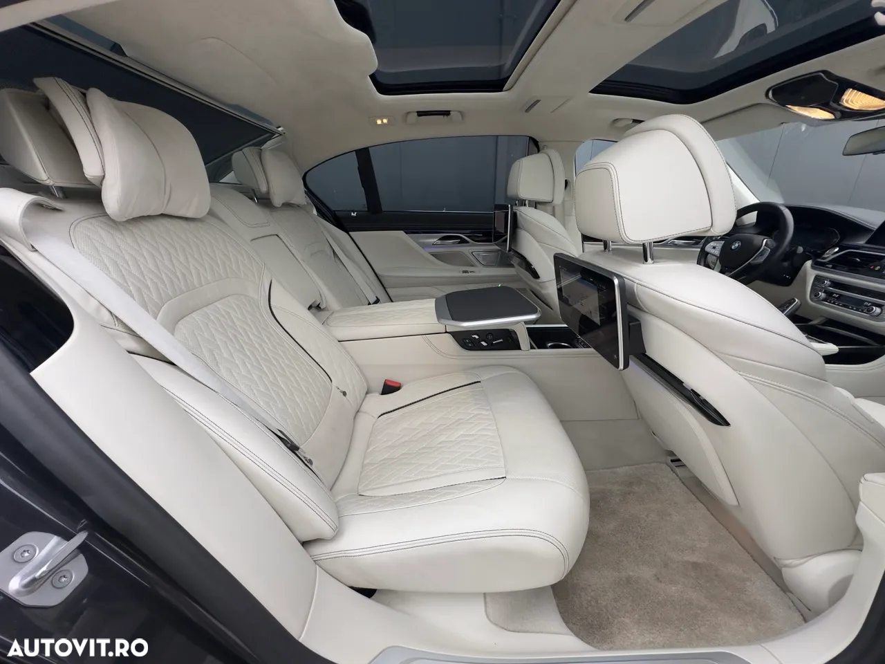 BMW Seria 7 740Ld xDrive MHEV - 37