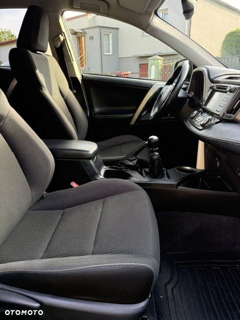 Toyota RAV4 - 7