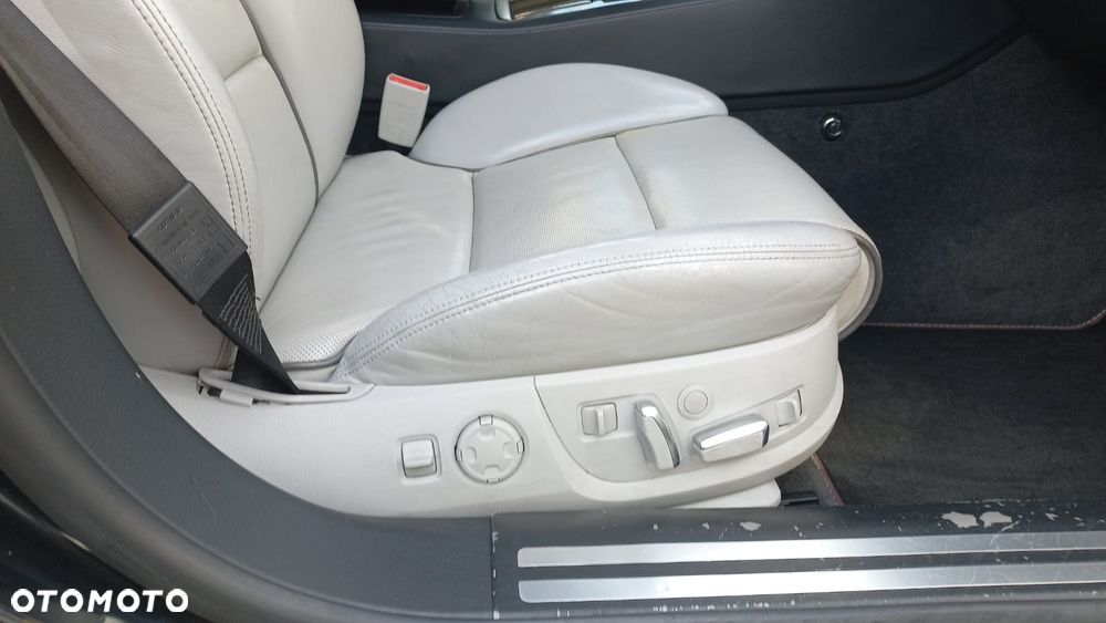 Audi A8 4.2 TDI Quattro - 7