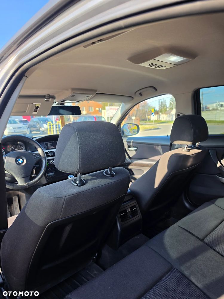 BMW Seria 3 316d - 19