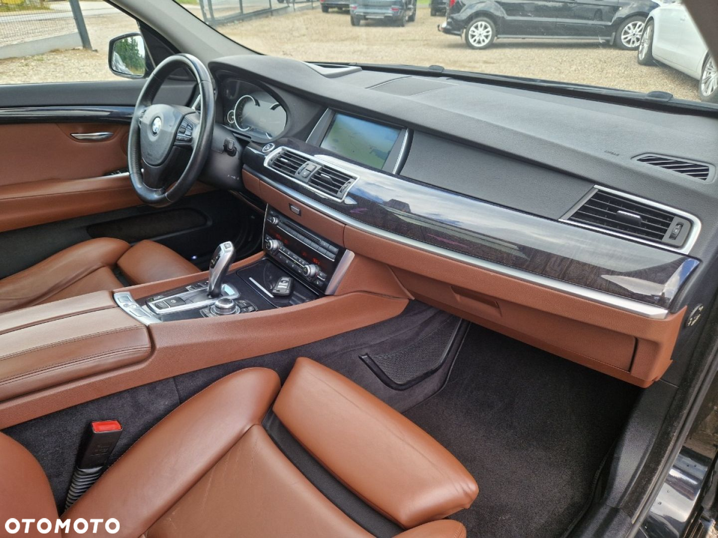 BMW 5GT - 22
