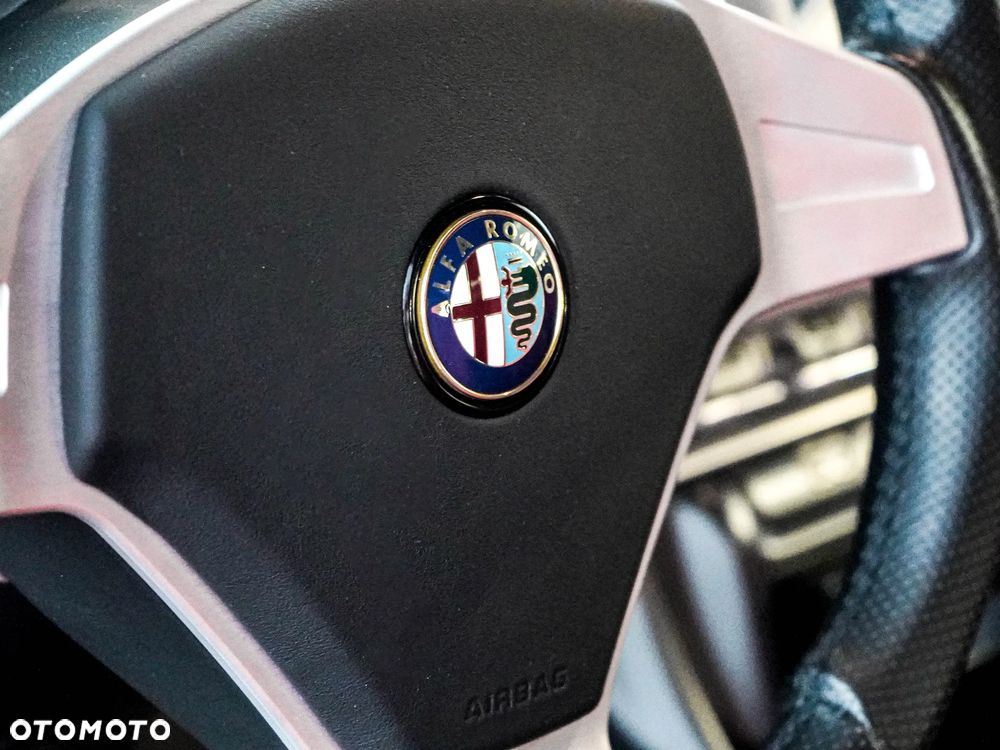 Alfa Romeo Inny - 15