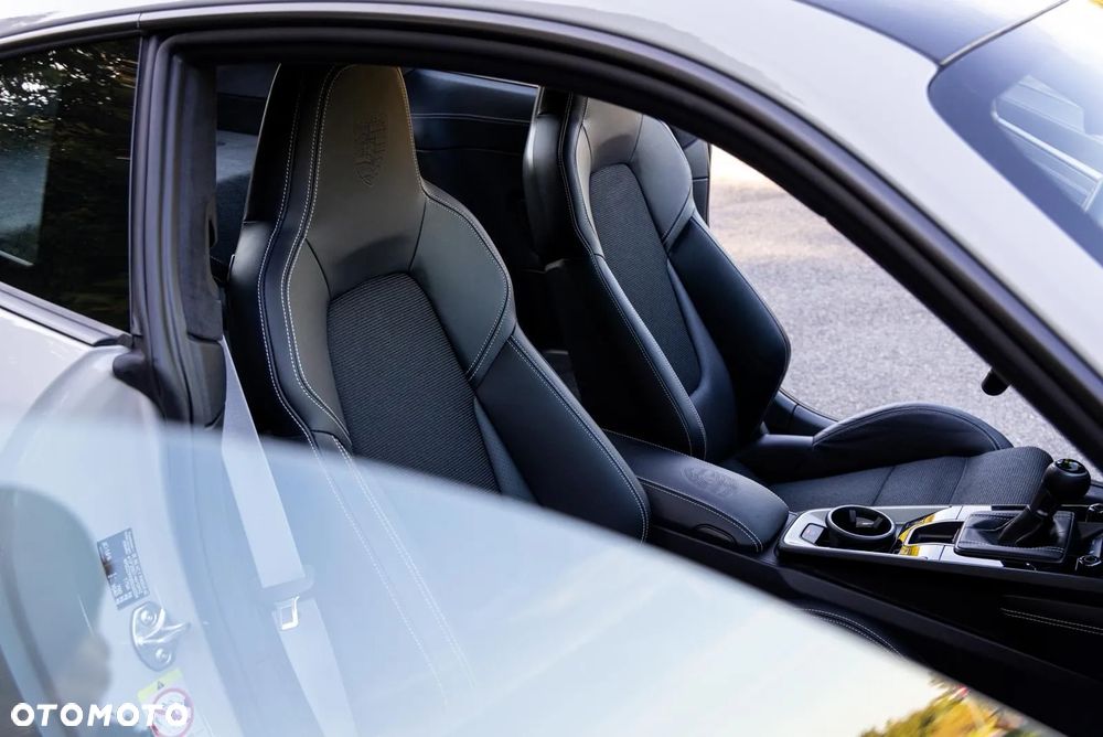 Porsche 911 GT3 - 9