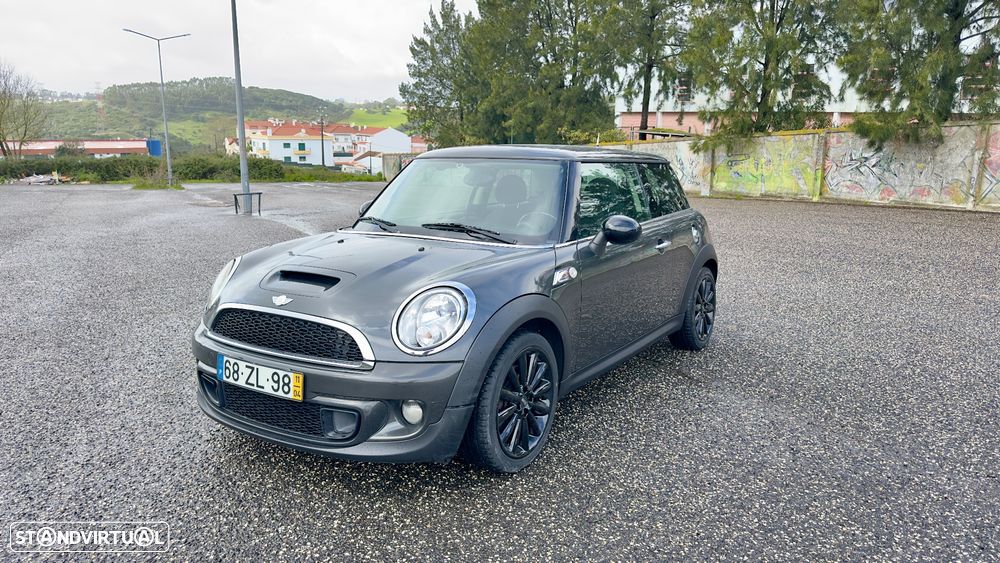 MINI 3 Portas Cooper S Aut. Green Park - 2