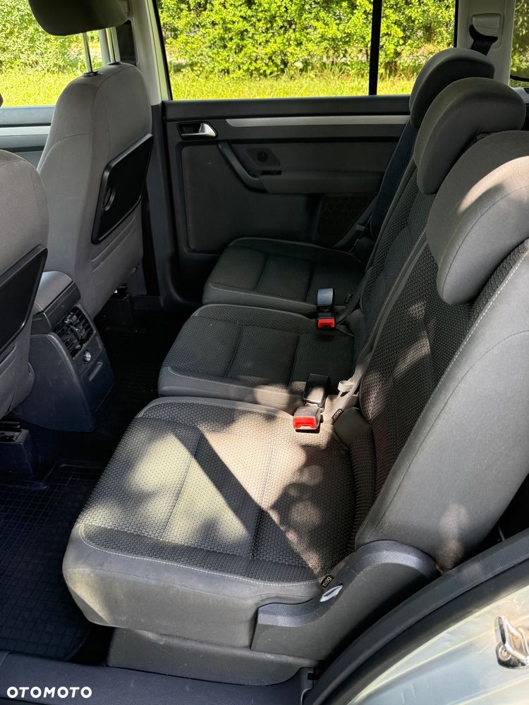 Volkswagen Touran 1.6 TDI DPF Comfortline - 13