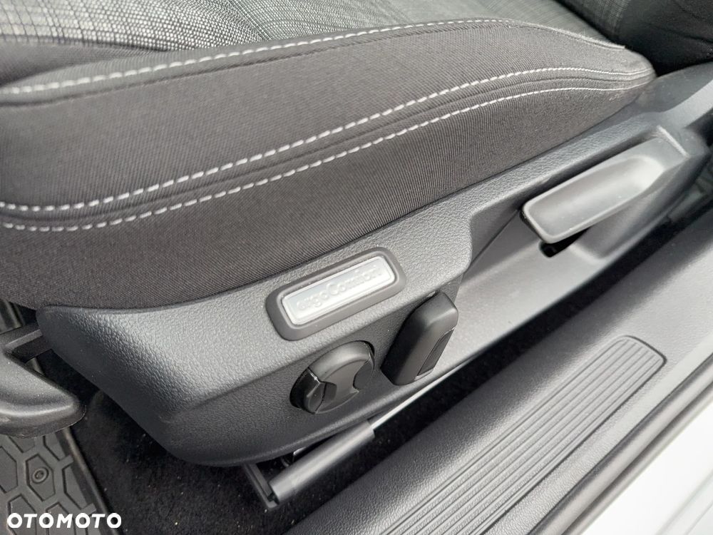 Volkswagen Passat 2.0 TSI Business DSG - 11
