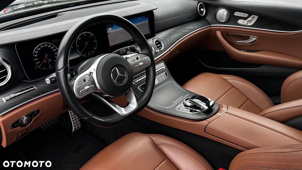 Mercedes-Benz Klasa E 220 d 4Matic 9G-TRONIC AMG Line - 11