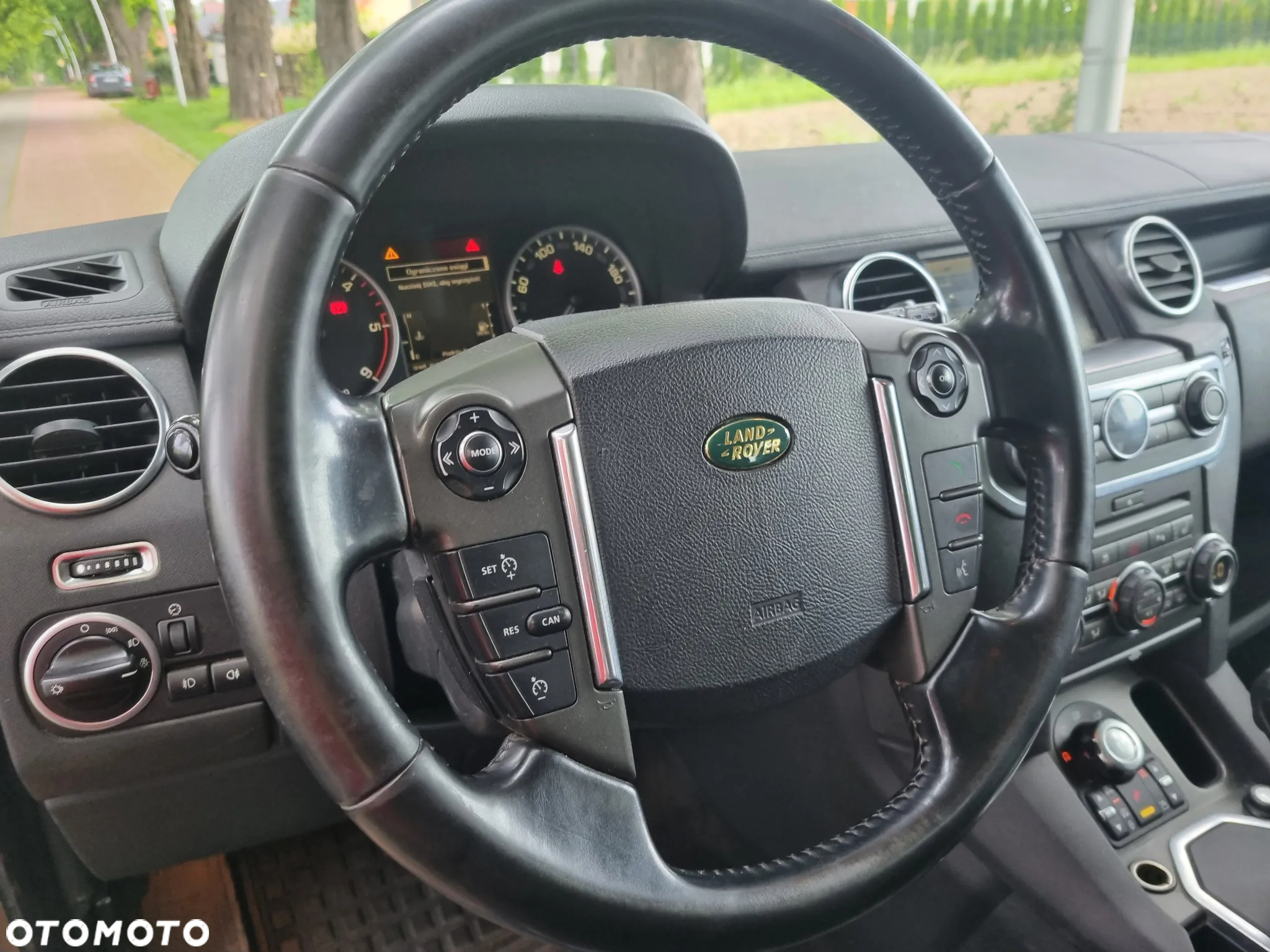 Land Rover Discovery IV 3.0D V6 HSE - 7