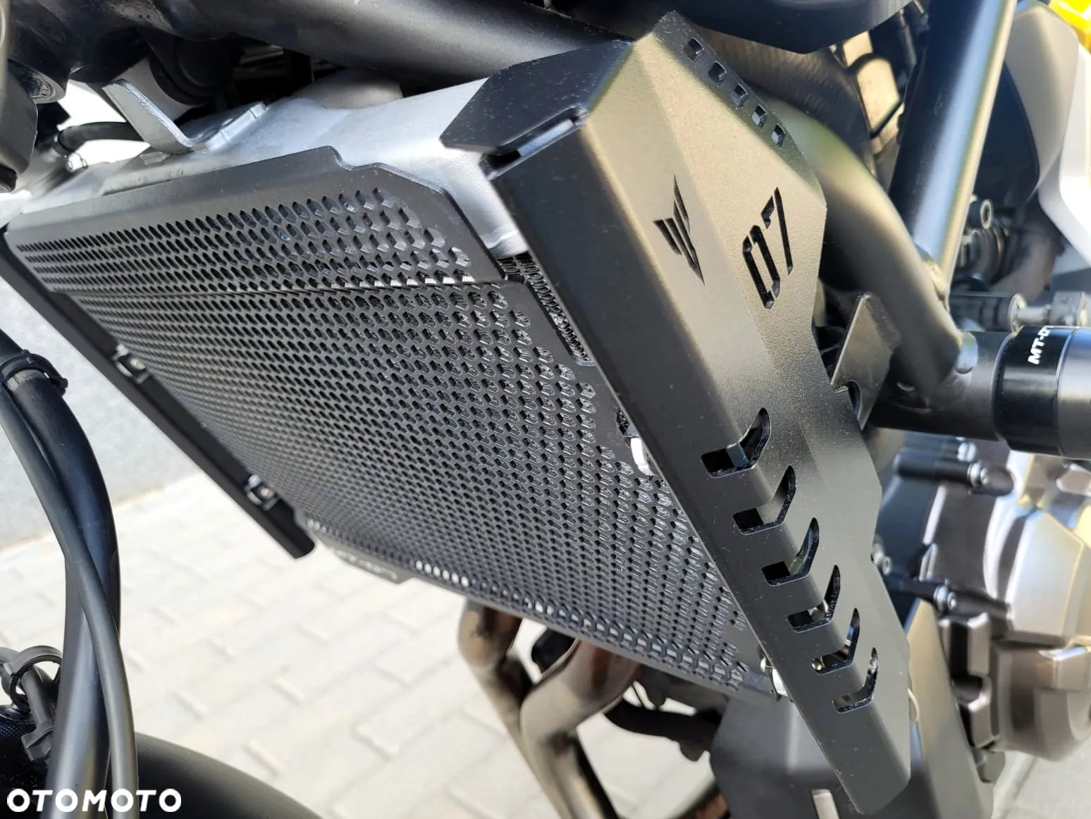 Yamaha MT - 16