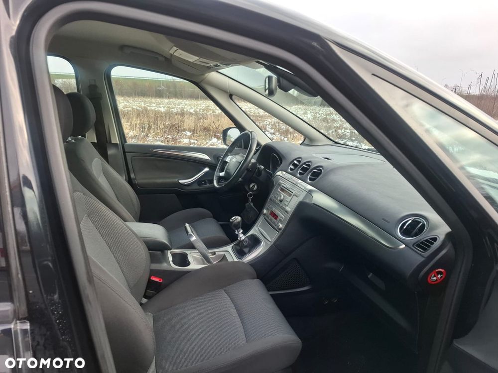 Ford S-Max 2.0 TDCi DPF Ambiente - 17