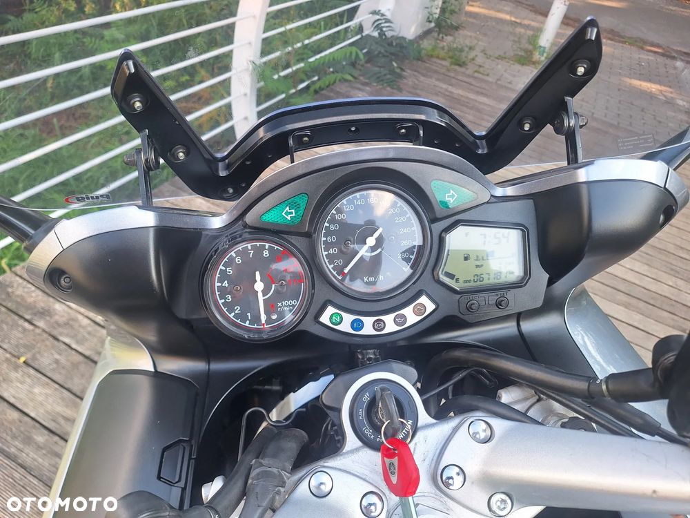 Yamaha FJR - 5
