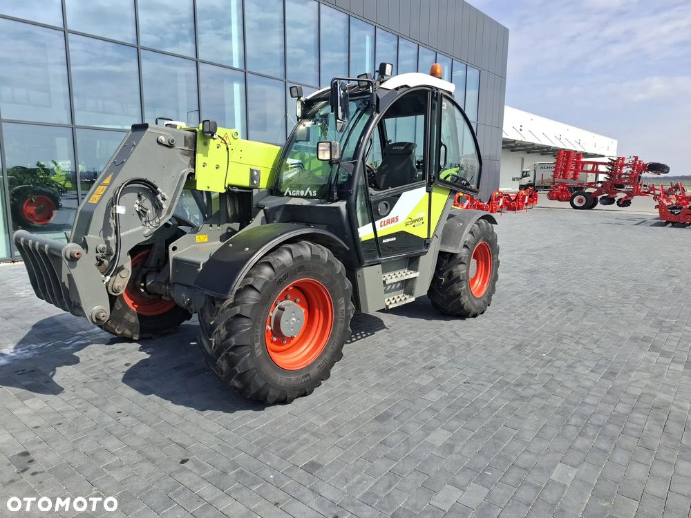 Claas SCORPION 746 VP Stage IV - 2
