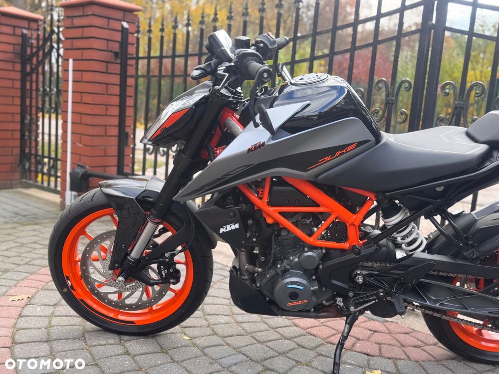 KTM Duke - 19