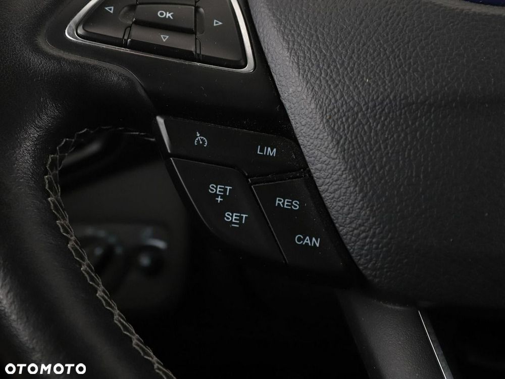 Ford Kuga 1.5 EcoBoost 2x4 ST-Line - 32