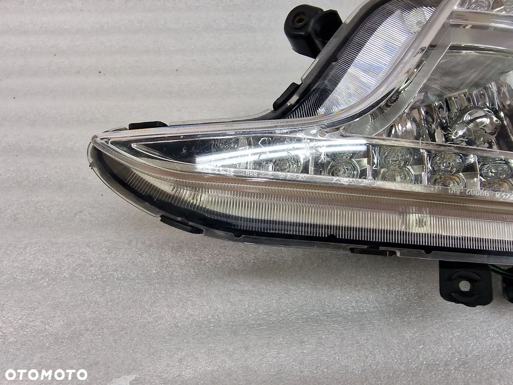 HYUNDAI GRAND SANTA FE III 12- PRAWY HALOGEN LED / DRL , SPRAWNY LED , NR 92202-B8 / 92202-B8100 , NR AUKCJI H264 - 2