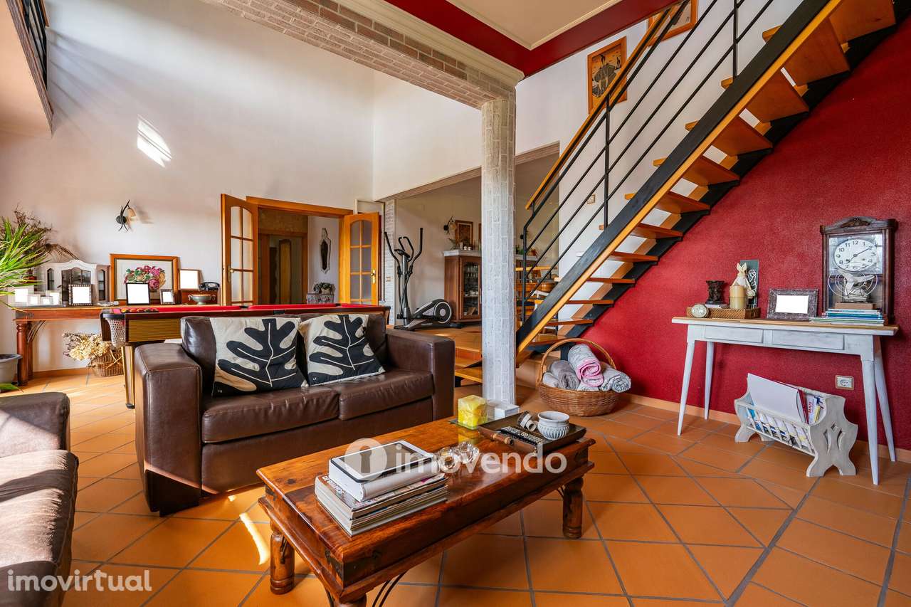 Moradia T3+1 com terreno com jardim, piscina e garagem, em Alenquer - Grande imagem: 5/60