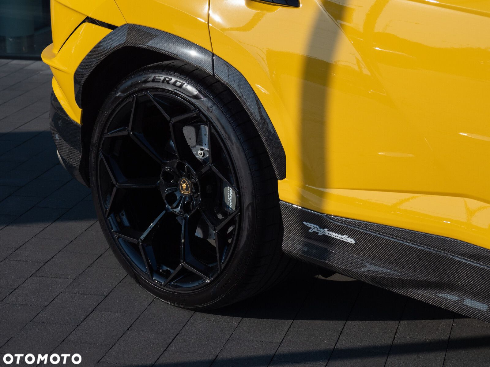 Lamborghini Urus - 3