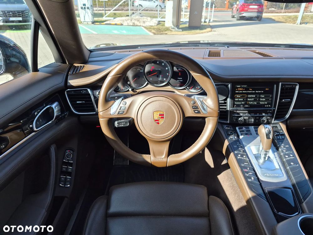 Porsche Panamera 4 Edition - 11