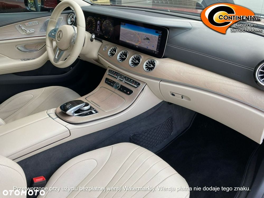Mercedes-Benz CLS - 6