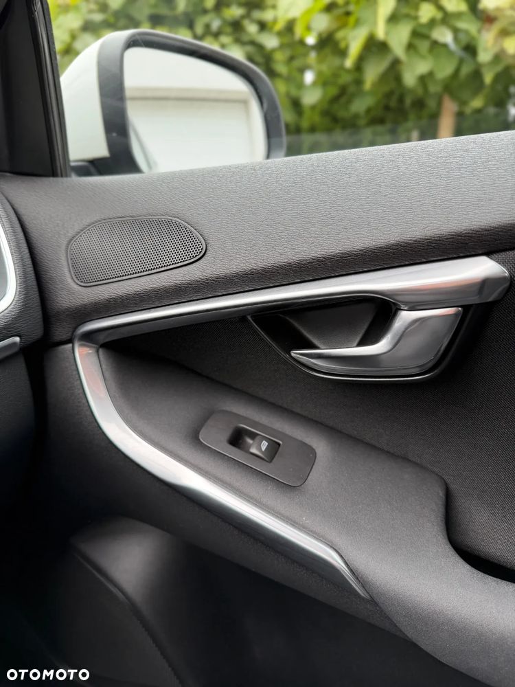 Volvo V40 D4 Drive-E Inscription - 15