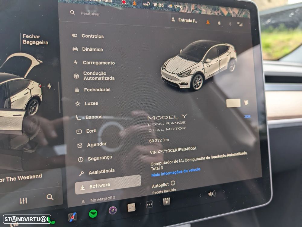 Tesla Model Y Long Range Dual Motor AWD - 12