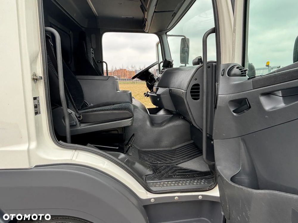 Mercedes-Benz ATEGO 1224 kontener , winda (izoterma 1227, 1230) DMC 11990 kg , z Niemiec, idealny do zabudowy pomoc drogowa , laweta - 15