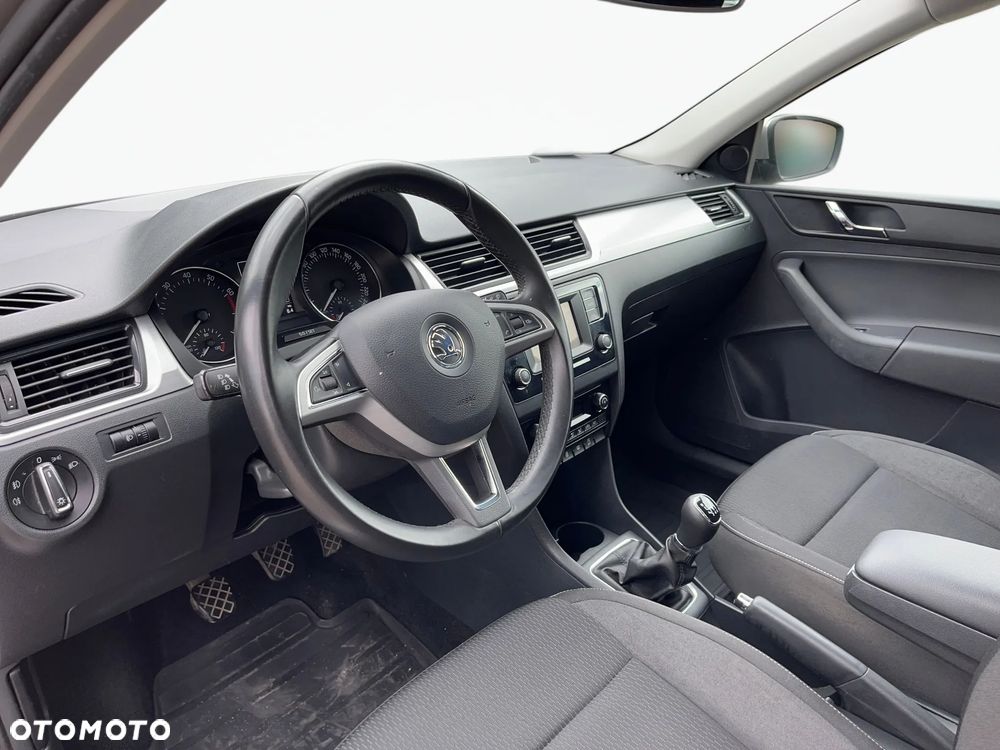 Skoda RAPID - 9
