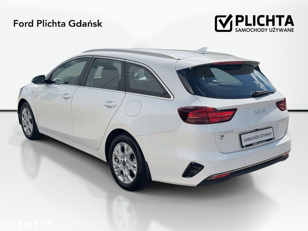 Kia Ceed - 8