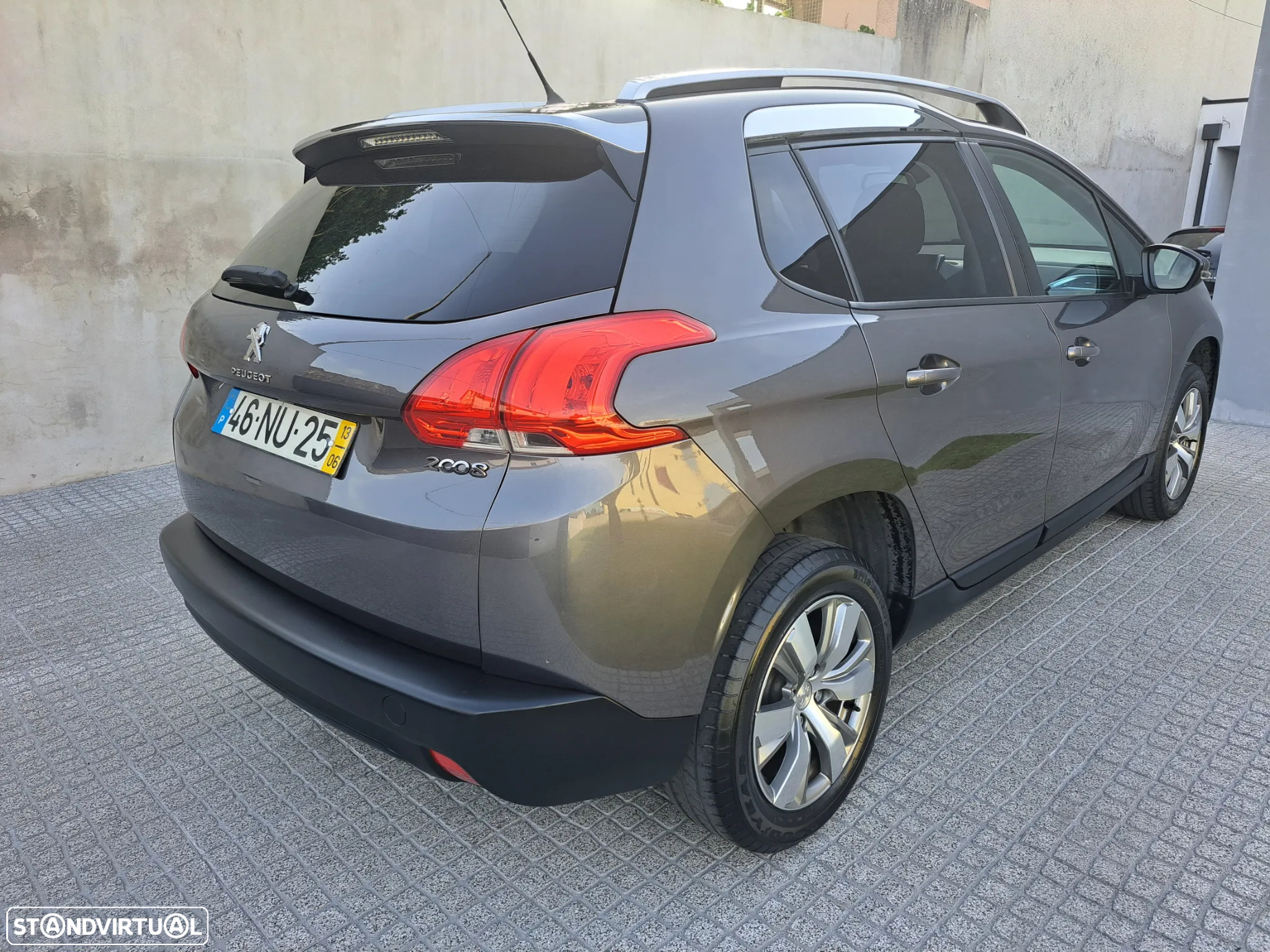 Peugeot 2008 1.2 PureTech Style - 7