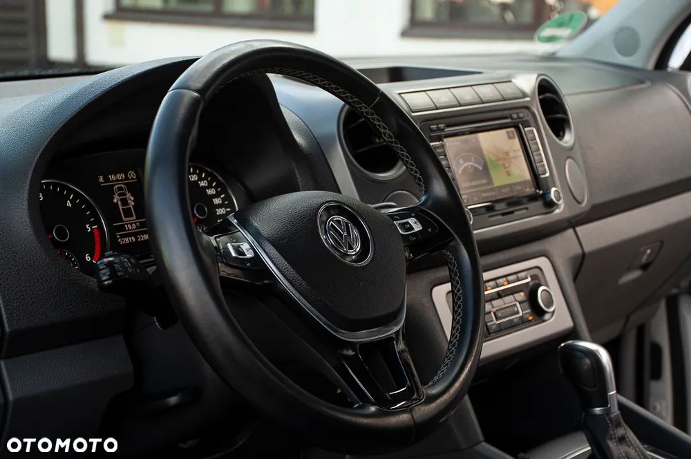 Volkswagen Amarok 2.0 BiTDI BMT Autm Dark Label - 26