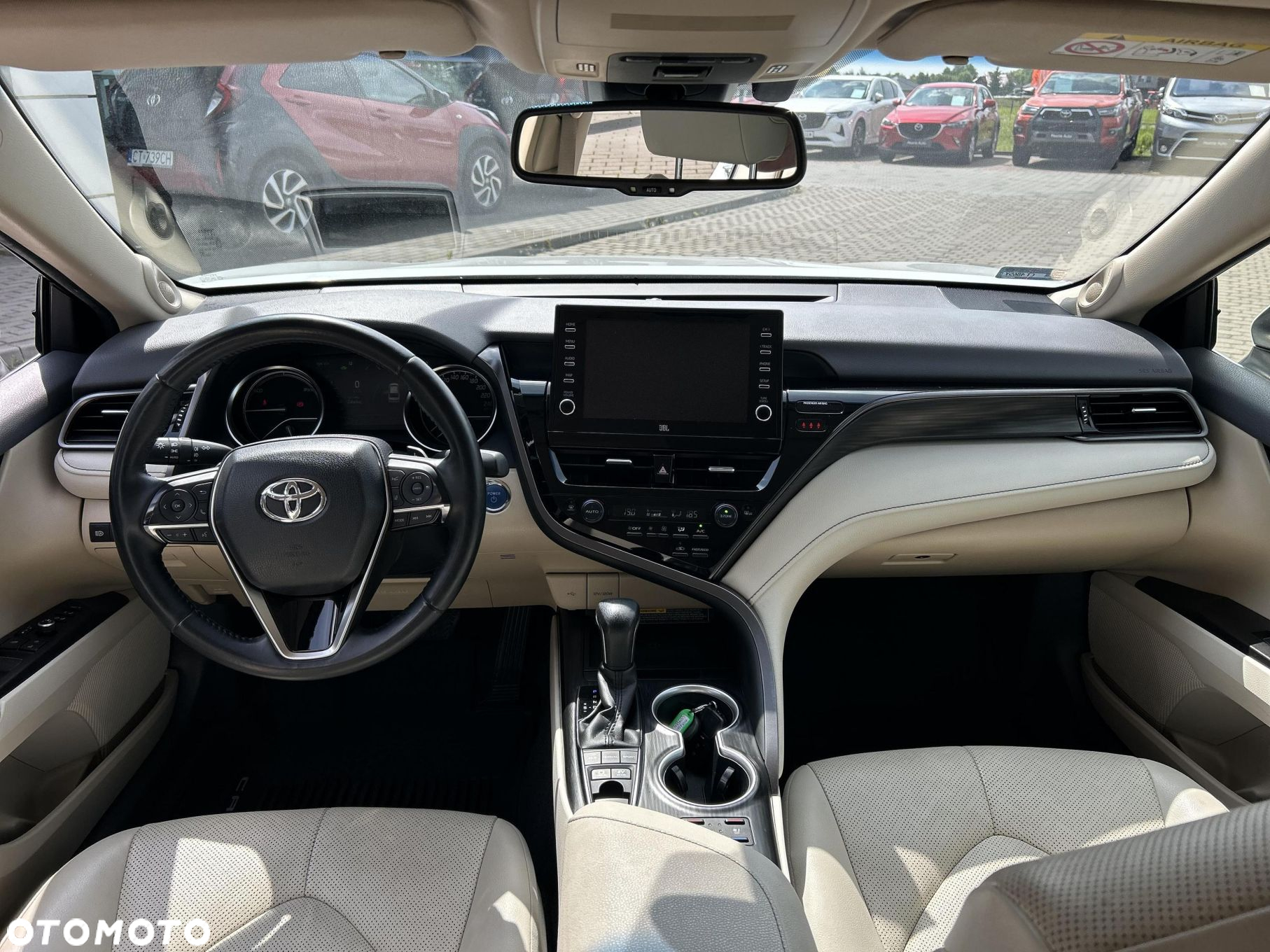 Toyota Camry - 14