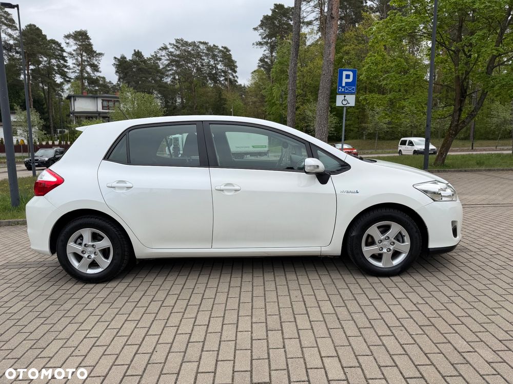 Toyota Auris 1.8 HSD Luna - 5