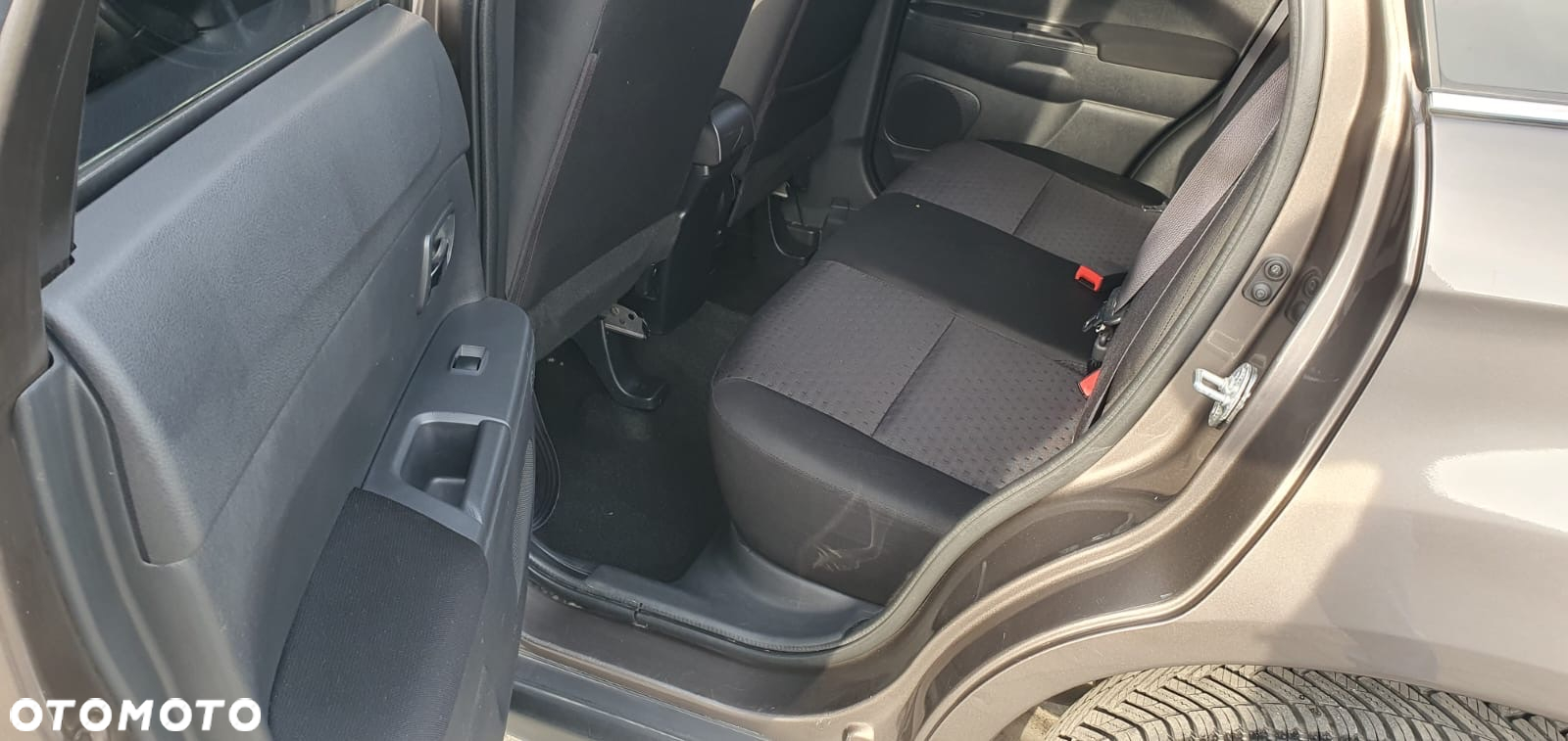 Mitsubishi ASX - 6