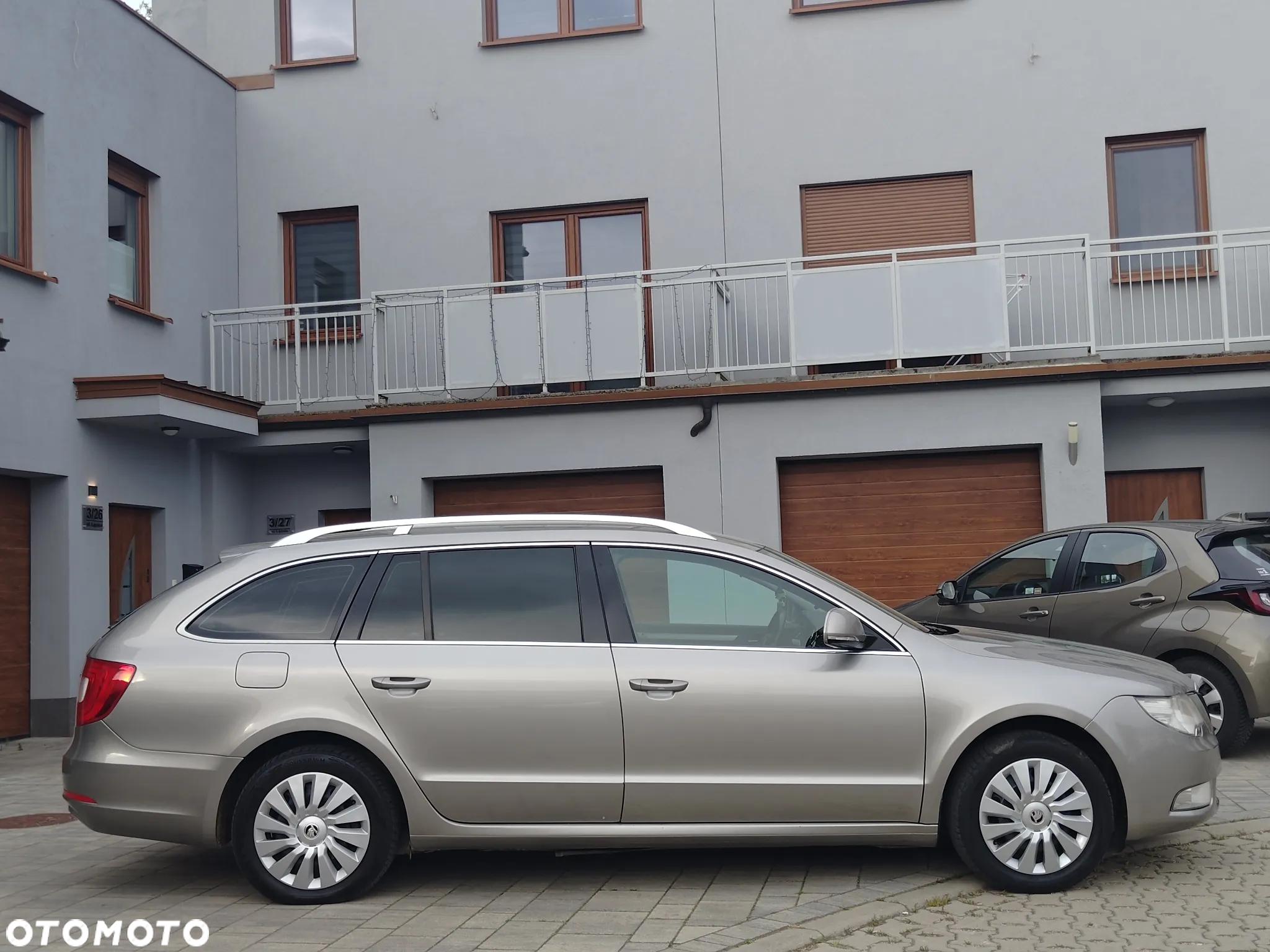 Skoda Superb 2.0 TDI Ambition - 8