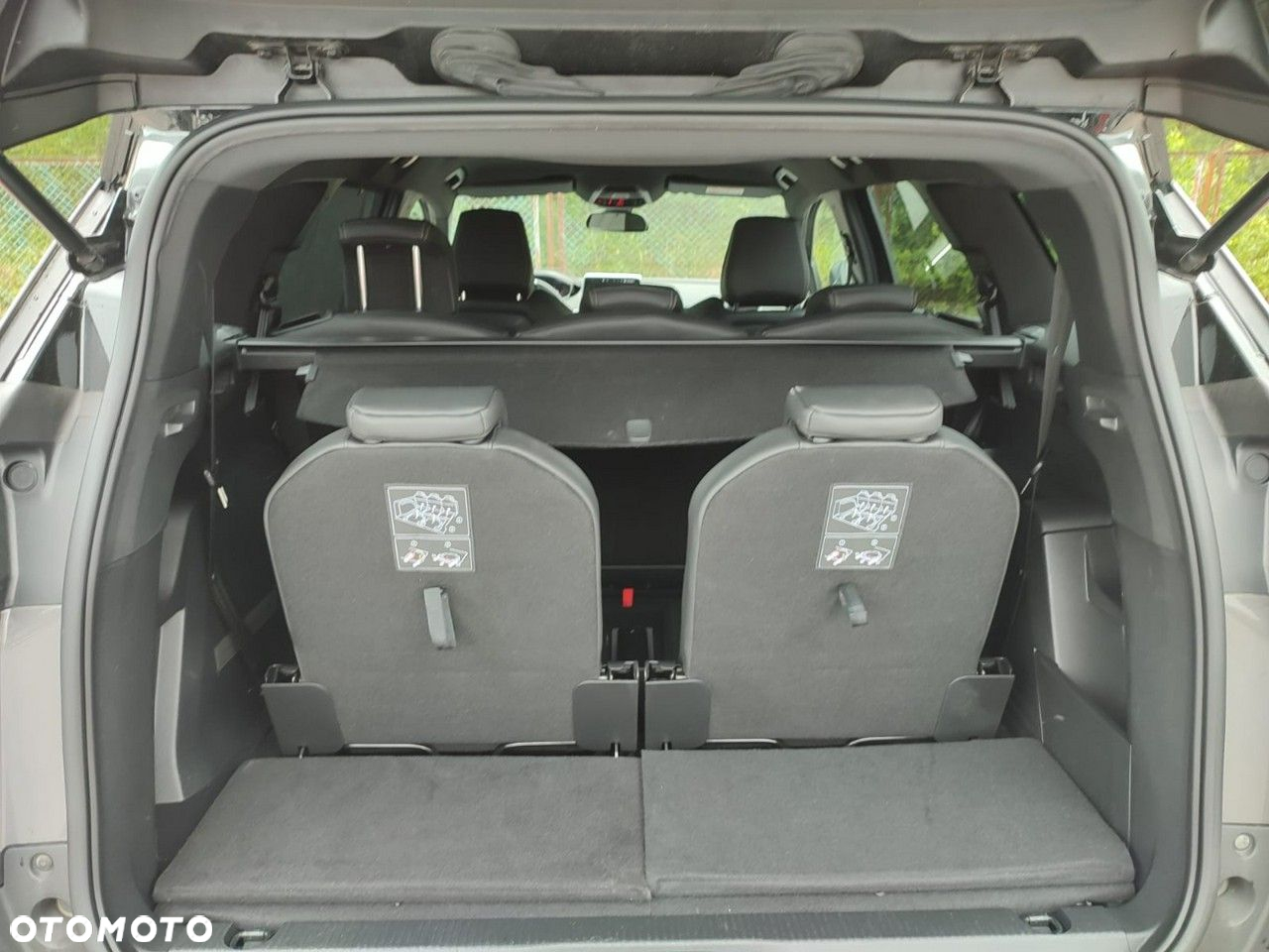 Peugeot 5008 - 19