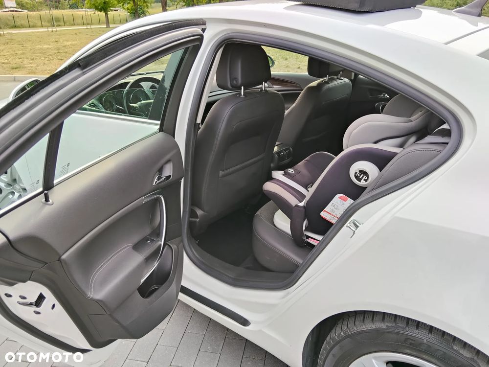 Opel Insignia 2.0 T Cosmo - 11