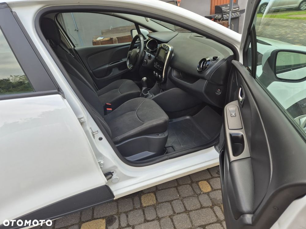 Renault Clio - 11