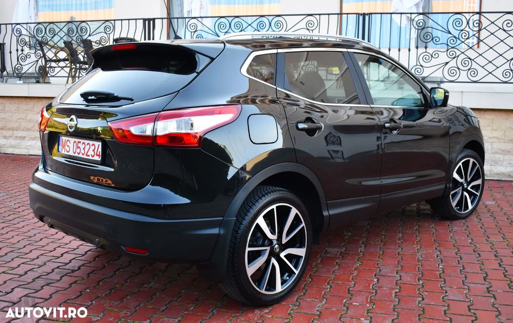 Nissan Qashqai 1.6 DCI Xtronic TEKNA - 5