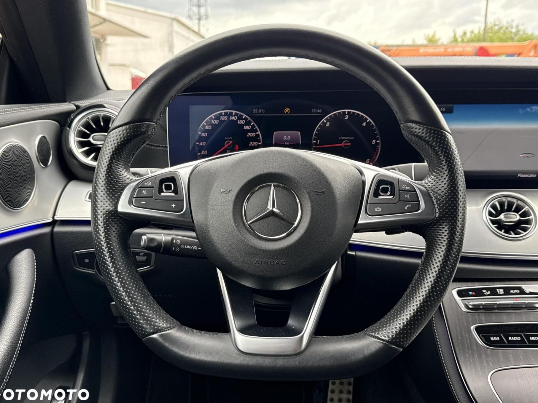 Mercedes-Benz Klasa E - 21
