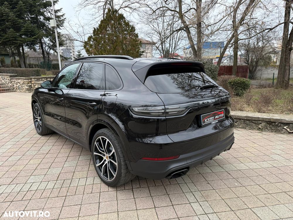 Porsche Cayenne E-Hybrid Tiptronic S Platinum Edition - 5