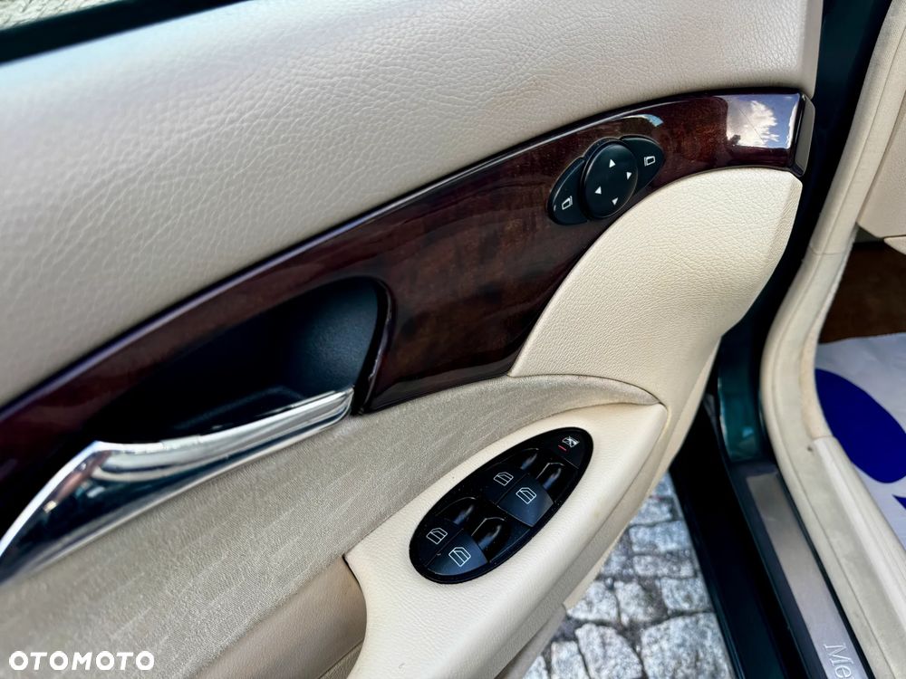 Mercedes-Benz Klasa E 200 CDI Automatik Classic - 24