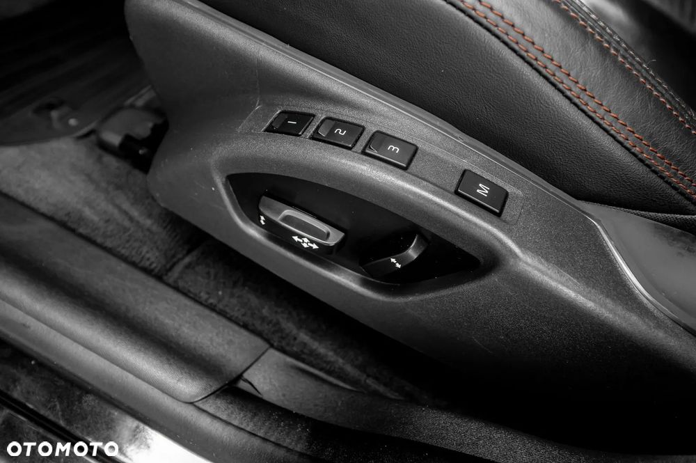 Volvo XC 60 2.4D AWD Summum - 35