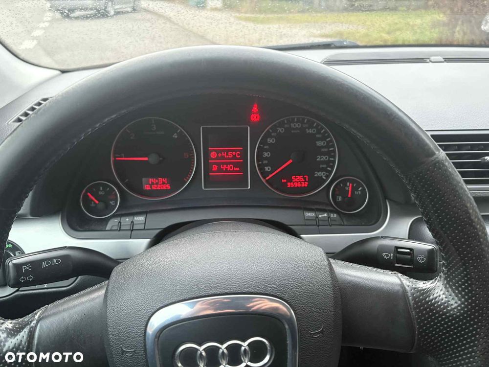 Audi A4 Limousine - 15