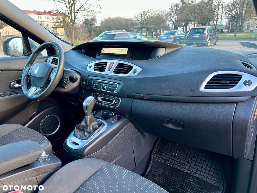 Renault Scenic 2.0 16V 140 CVT Dynamique - 15